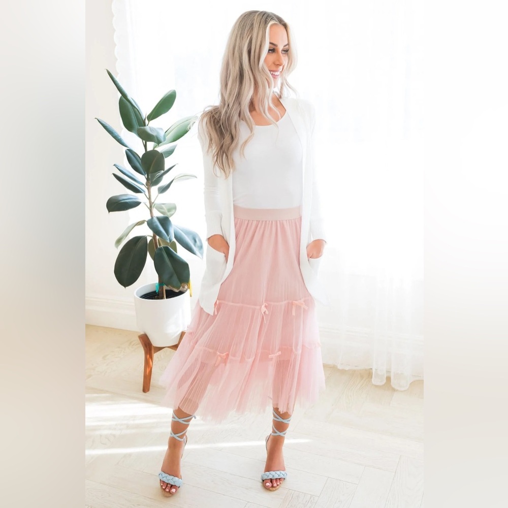 Bows tulle pink skirt, size large